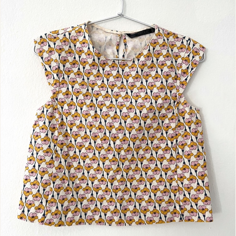 Floral cap sleeve top from Zara.